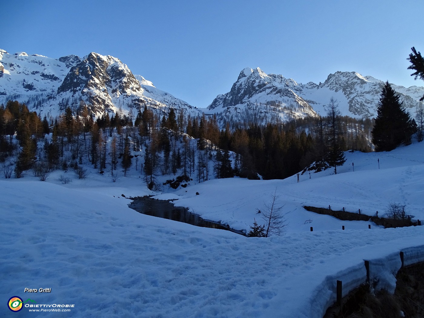 75 Pizzo Torretta e Corni di Satrdegnana.JPG -                                